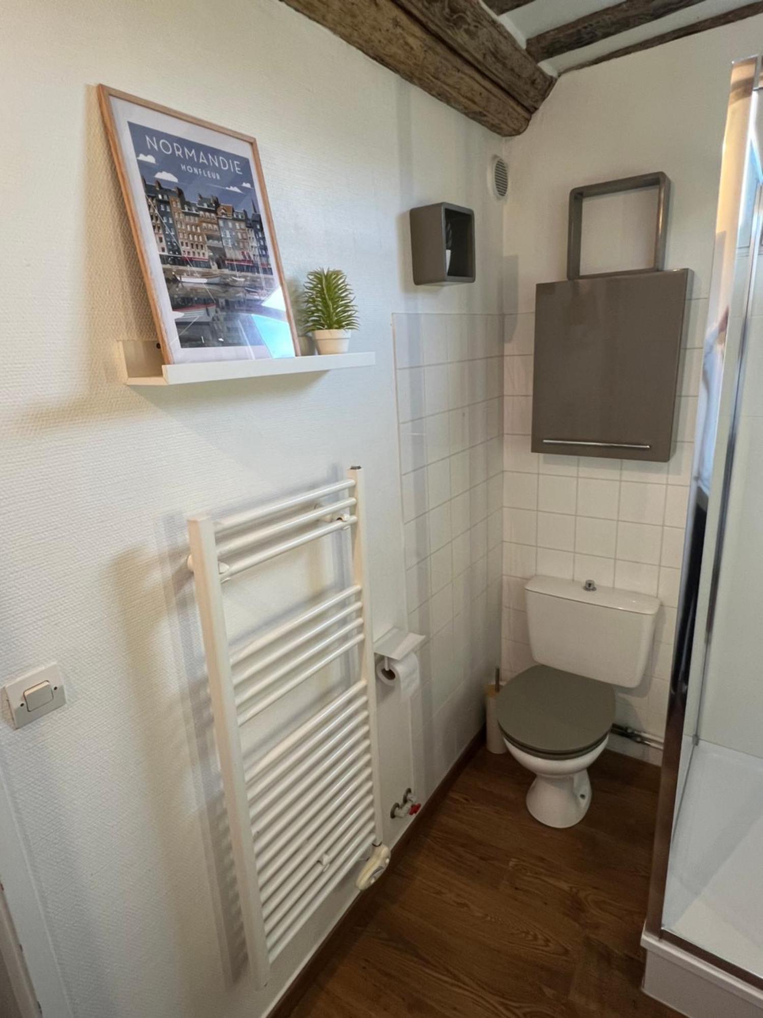 Une Pause Chez Julien, Appartement Lumineux Et Idealement Situe! Honfleur Exterior foto